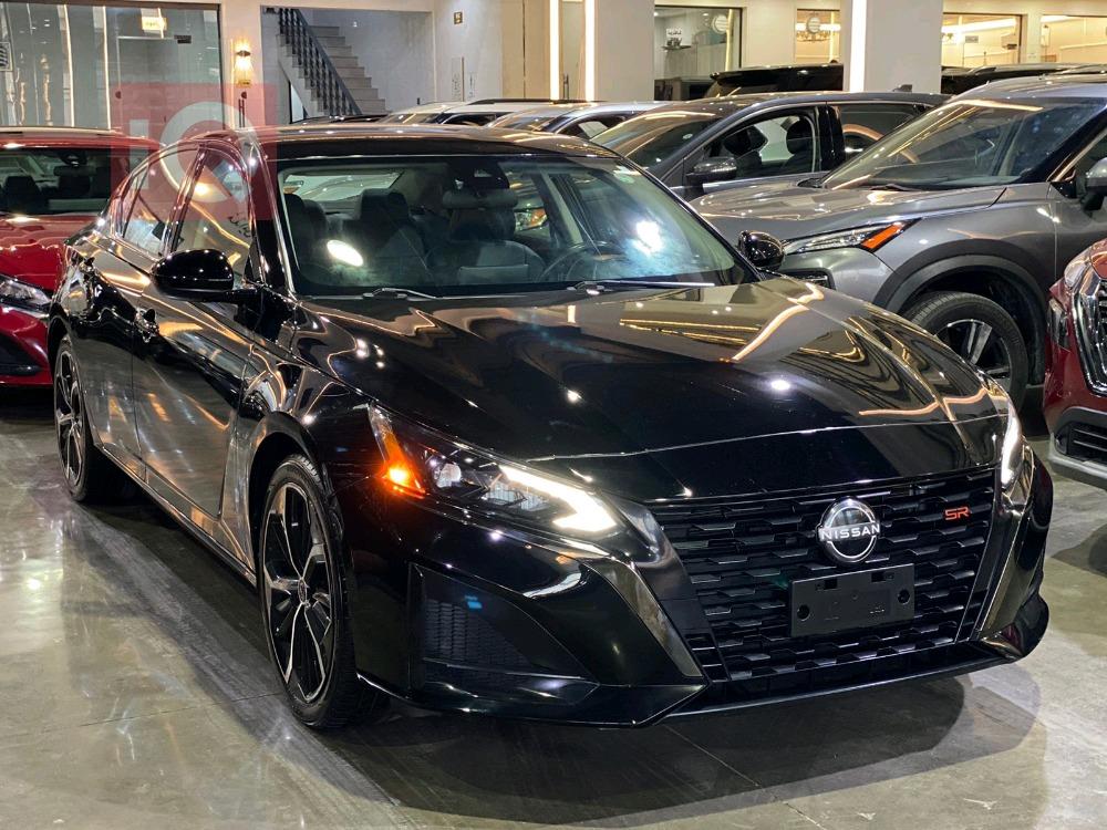 نيسان ألتيما